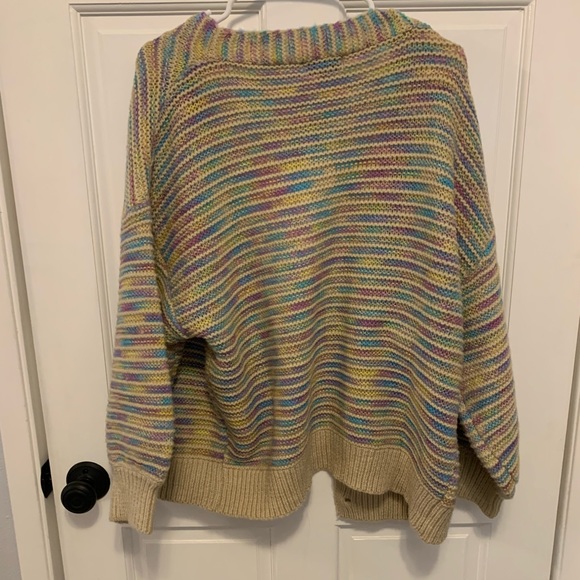 Women’s Cardigan - Picture 2 of 4